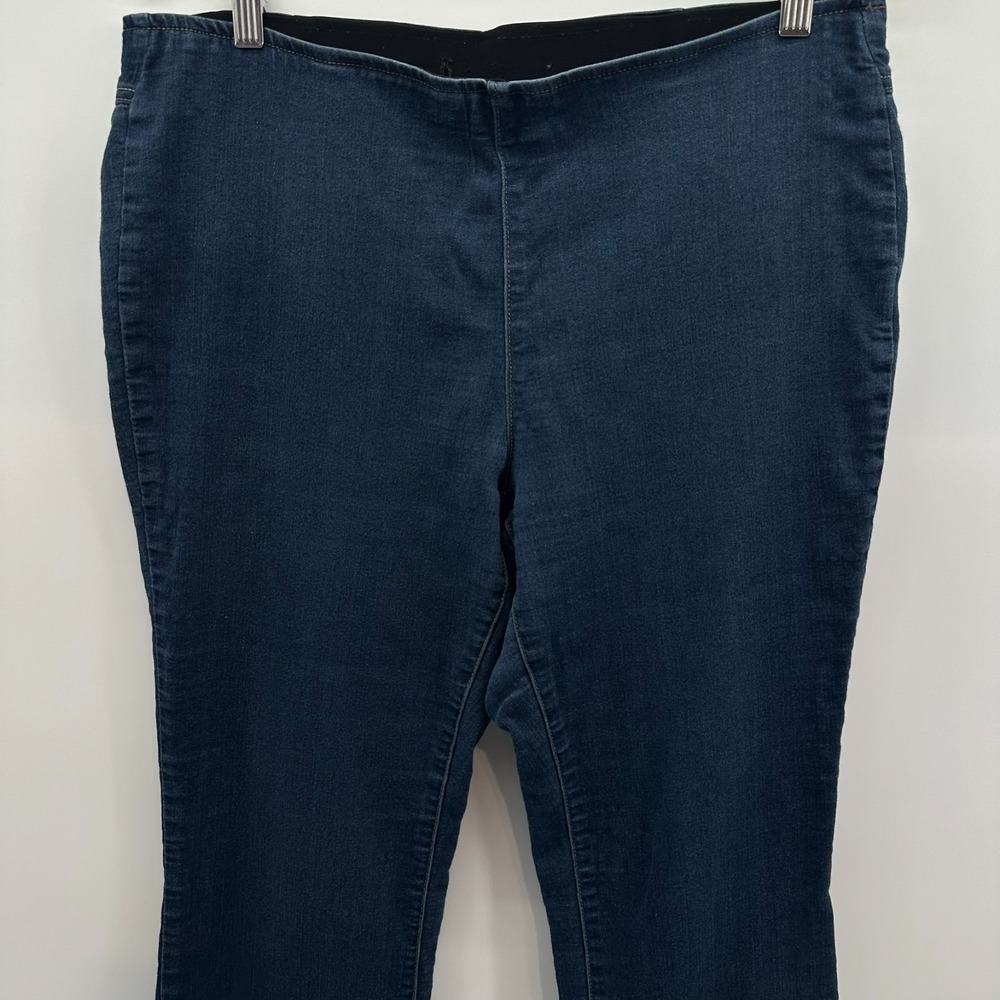 1822 Jeans Womens 12 Blue Denim Bootcut Leg Pull On Dark Wash Mid Rise Pockets